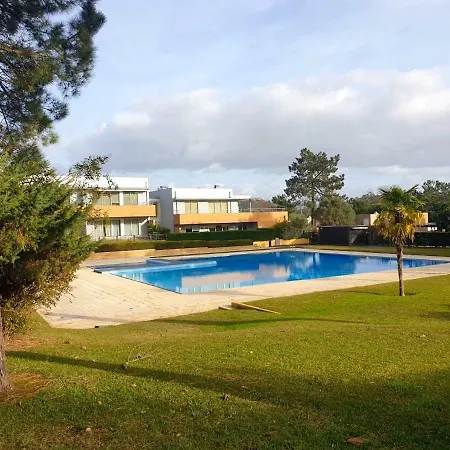 Golf - Gated Community Feriehus Esposende